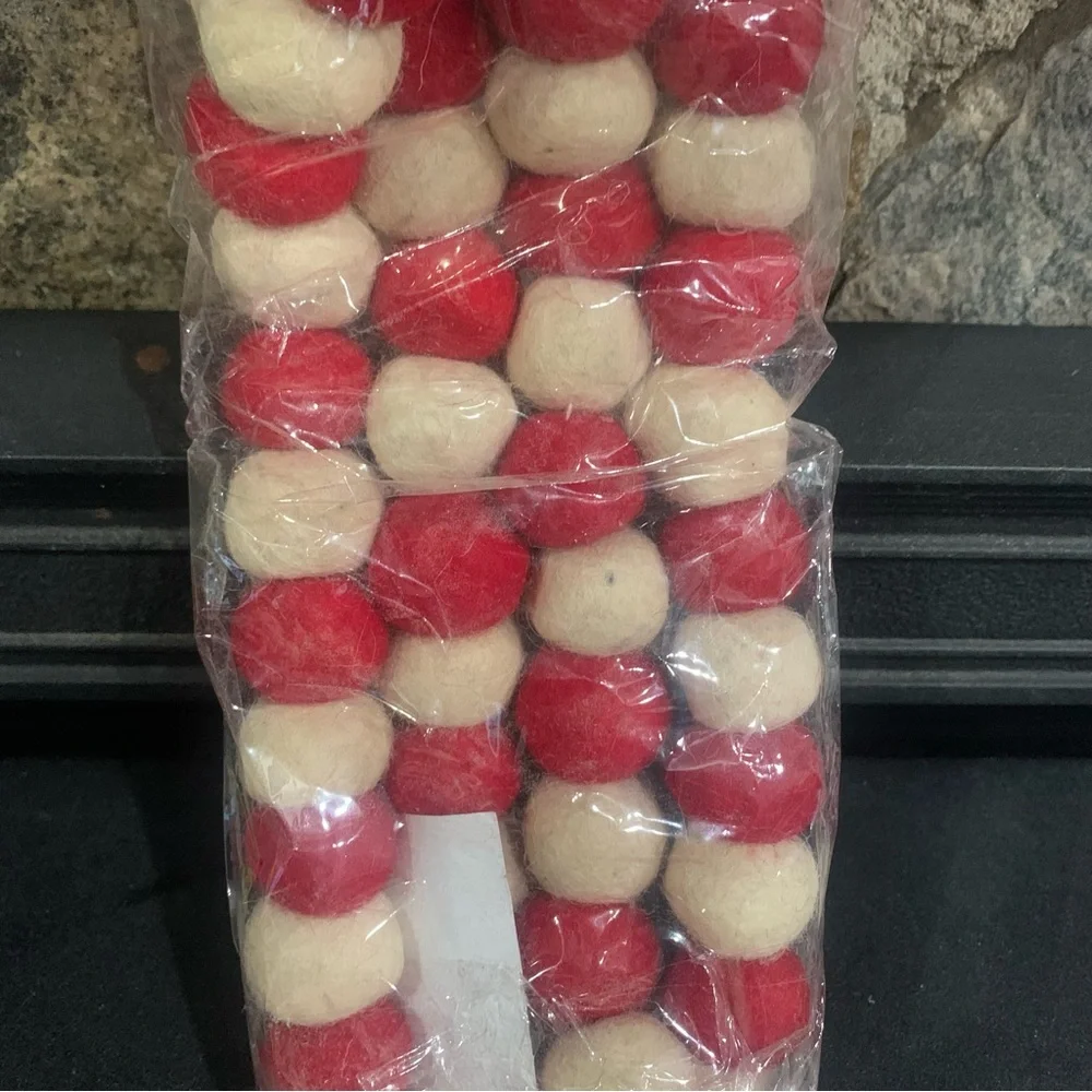 Nordstrom 6 ft Felt Pompom Garland Red and White Brand New with Tags